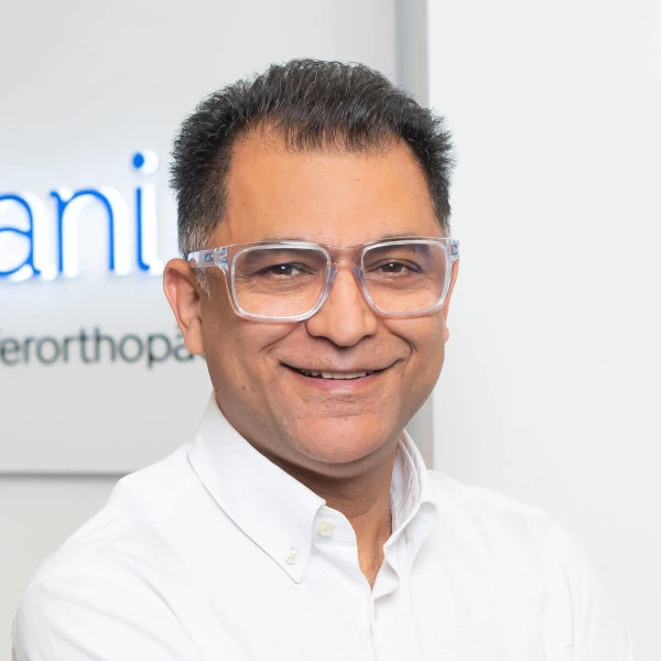 Foto von Dr. Sohani Kieferorthopäde